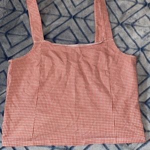 cropped tank top
